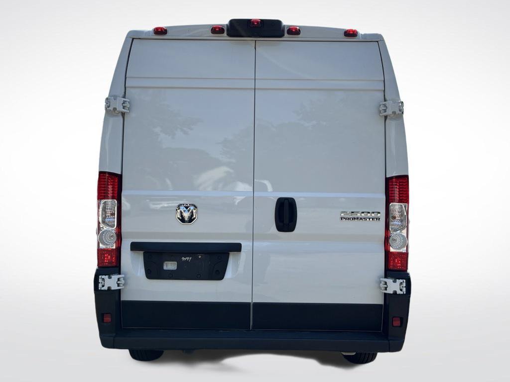 Used 2025 RAM ProMaster 2500 w/ Convenience Group FWD image 4