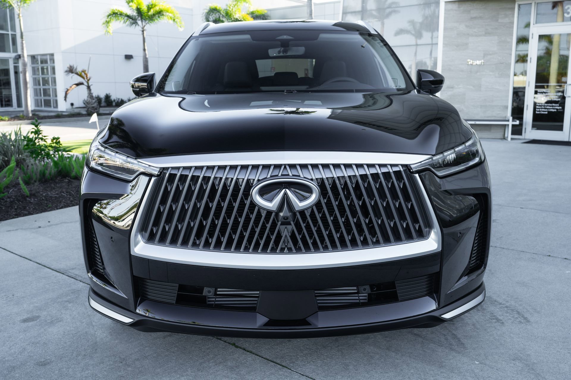 New 2026 INFINITI QX60 Luxe w/ Cargo Package image 3