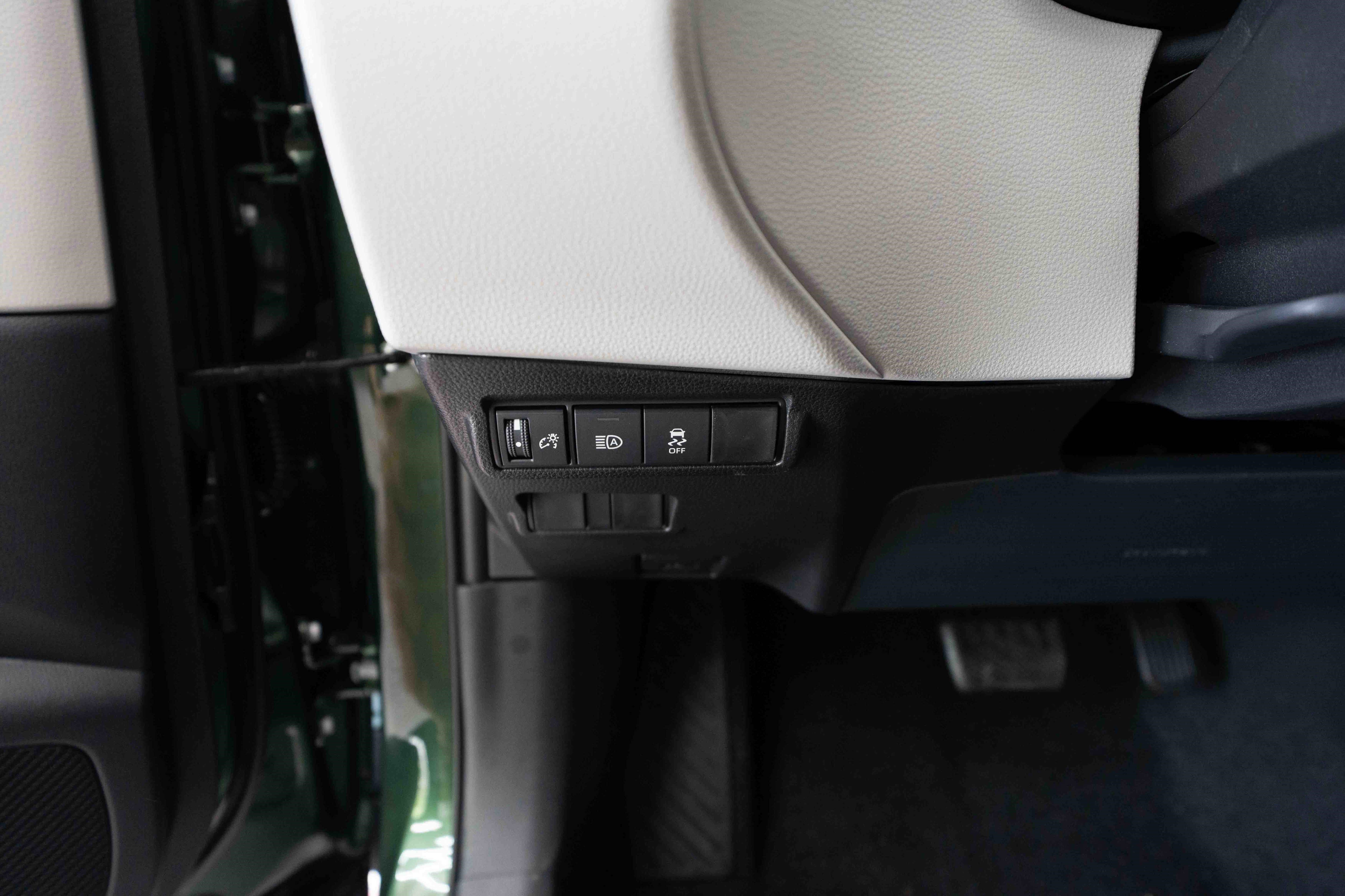 New 2026 Toyota Corolla Cross LE image 11
