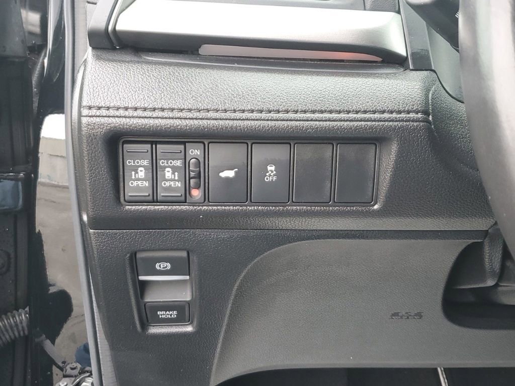 Certified 2025 Honda Odyssey Sport-L image 18