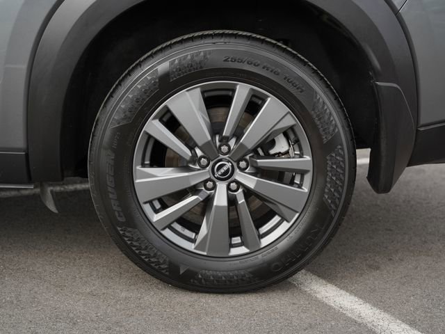 Used 2023 Nissan Pathfinder SV w/ Black Appearance Package image 40