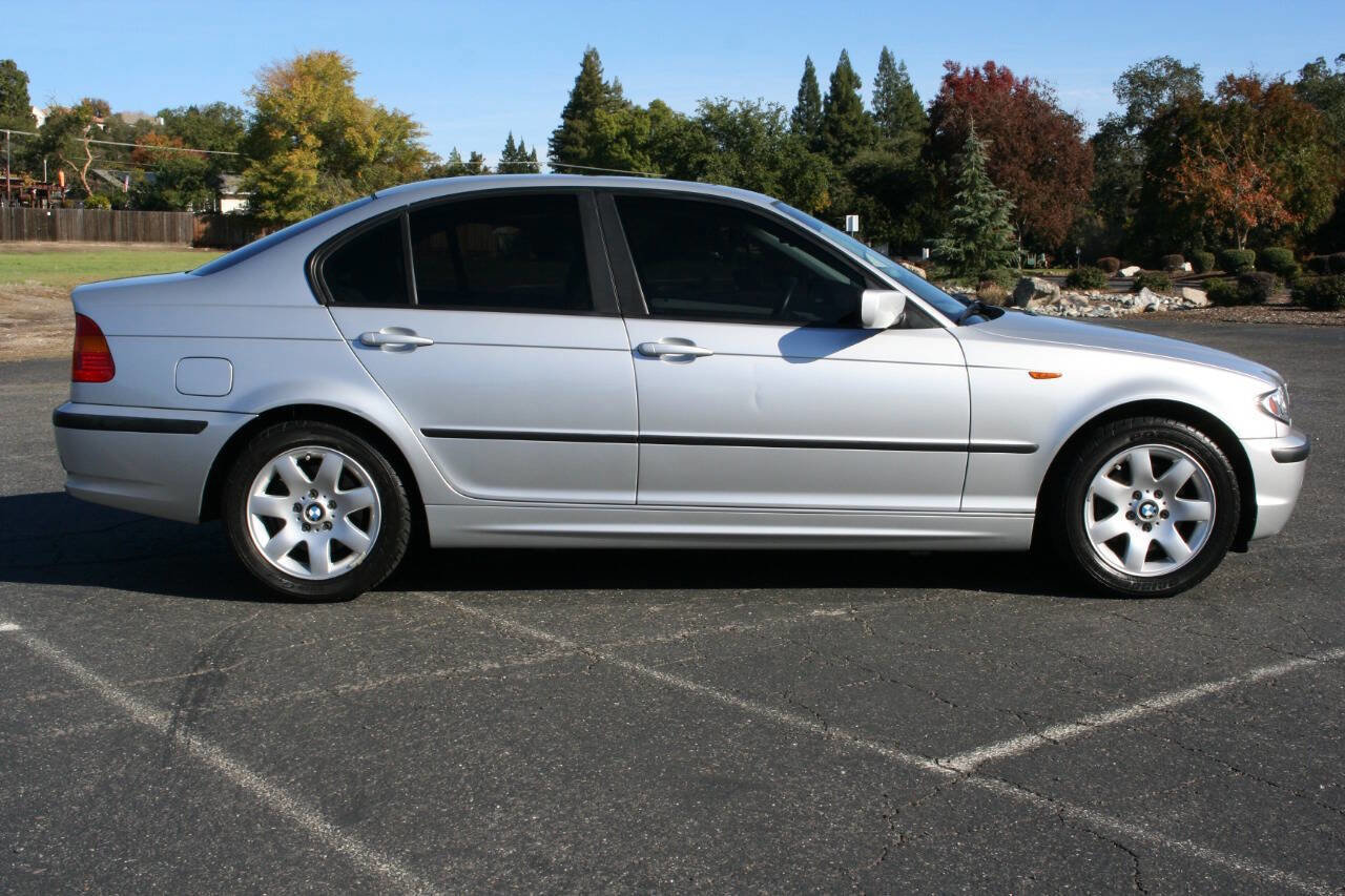 Used 2003 BMW 325i Sedan image 3