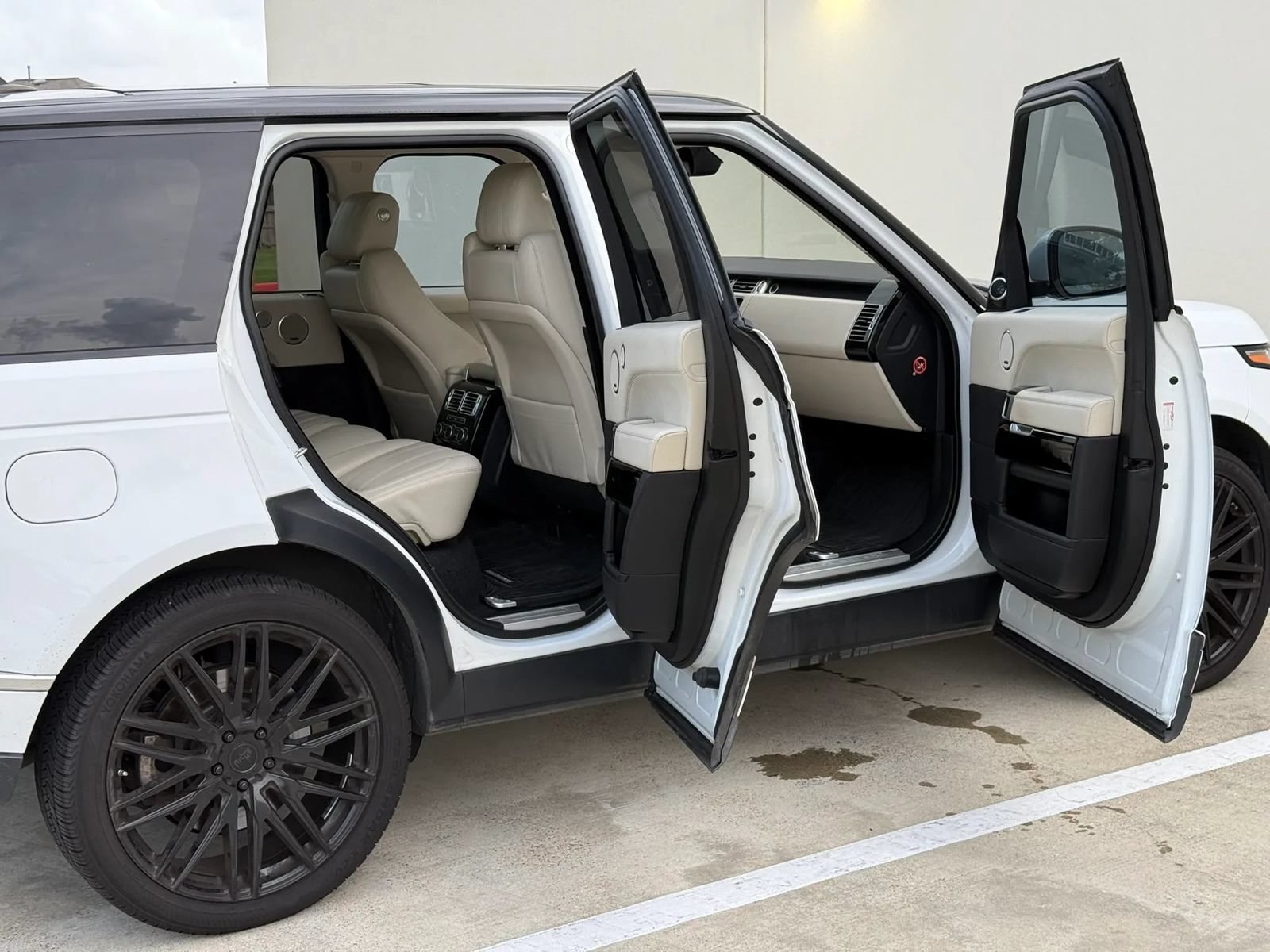 Used 2016 Land Rover Range Rover HSE AWD/4WD image 20