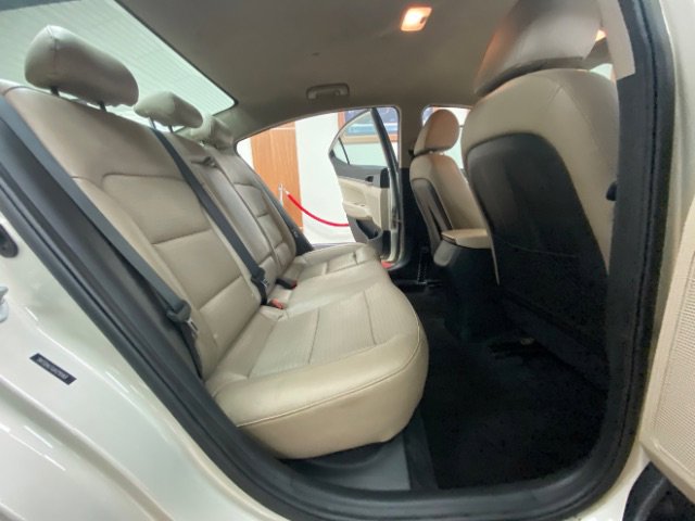 Used 2018 Hyundai Elantra Limited FWD image 14