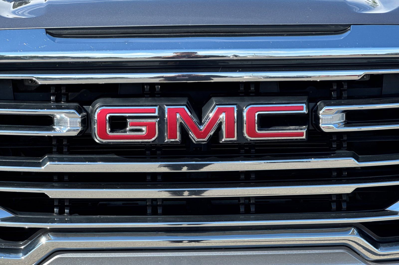 Used 2020 GMC Sierra 1500 SLT w/ SLT Premium Plus Package AWD/4WD image 46