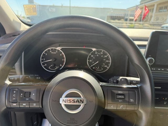 Used 2021 Nissan Rogue S image 17