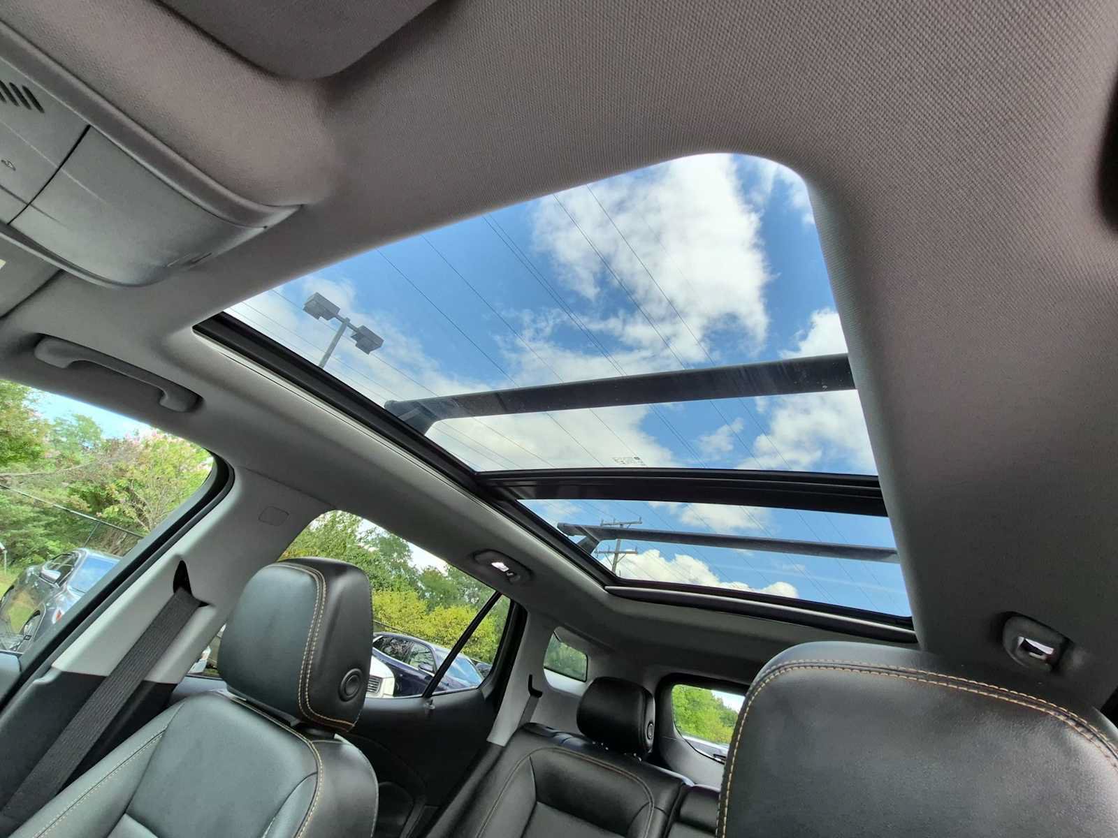 Used 2019 GMC Terrain SLT w/ Preferred Package AWD/4WD image 20