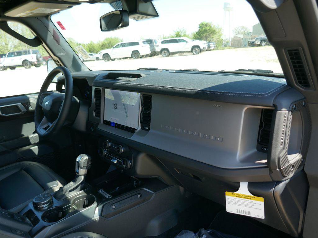 New 2026 Ford Bronco Outer Banks AWD/4WD image 11