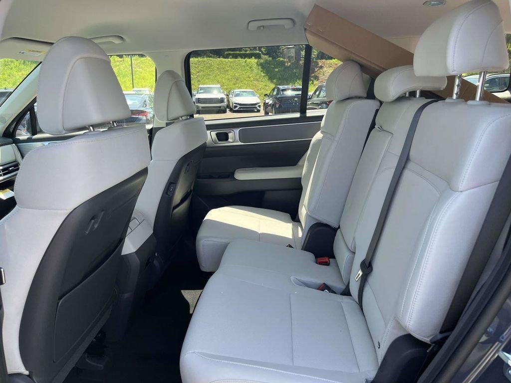New 2027 Hyundai Santa Fe SE FWD image 61