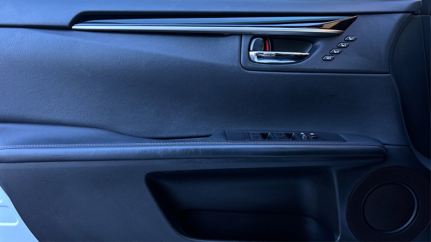 Used 2015 Lexus ES 350 image 41