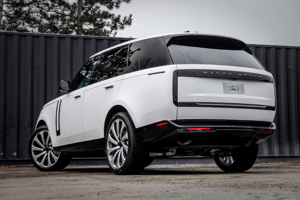 New 2026 Land Rover Range Rover SE AWD/4WD image 2