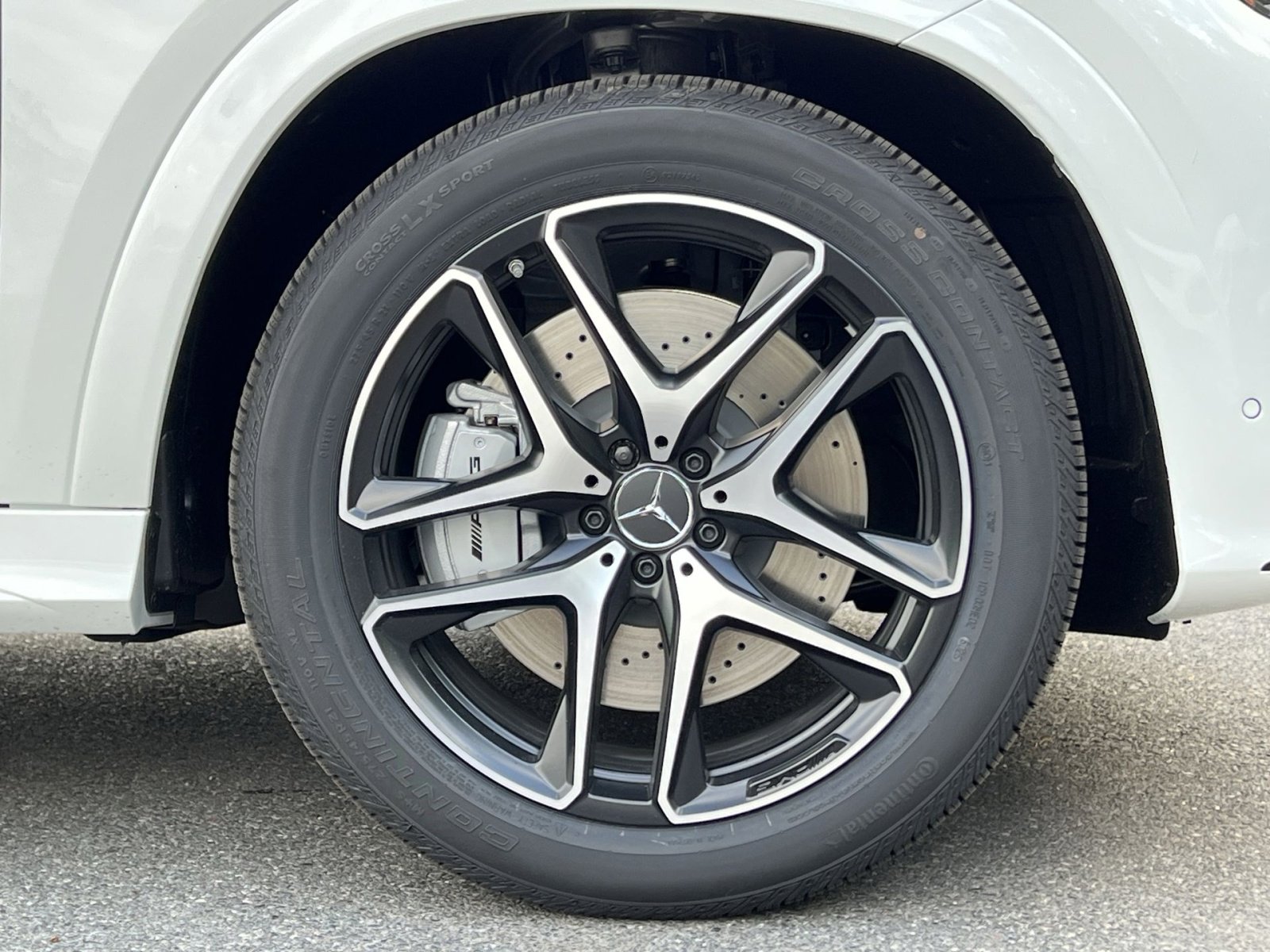 New 2026 Mercedes-Benz GLE 53 AMG 4MATIC Coupe image 10