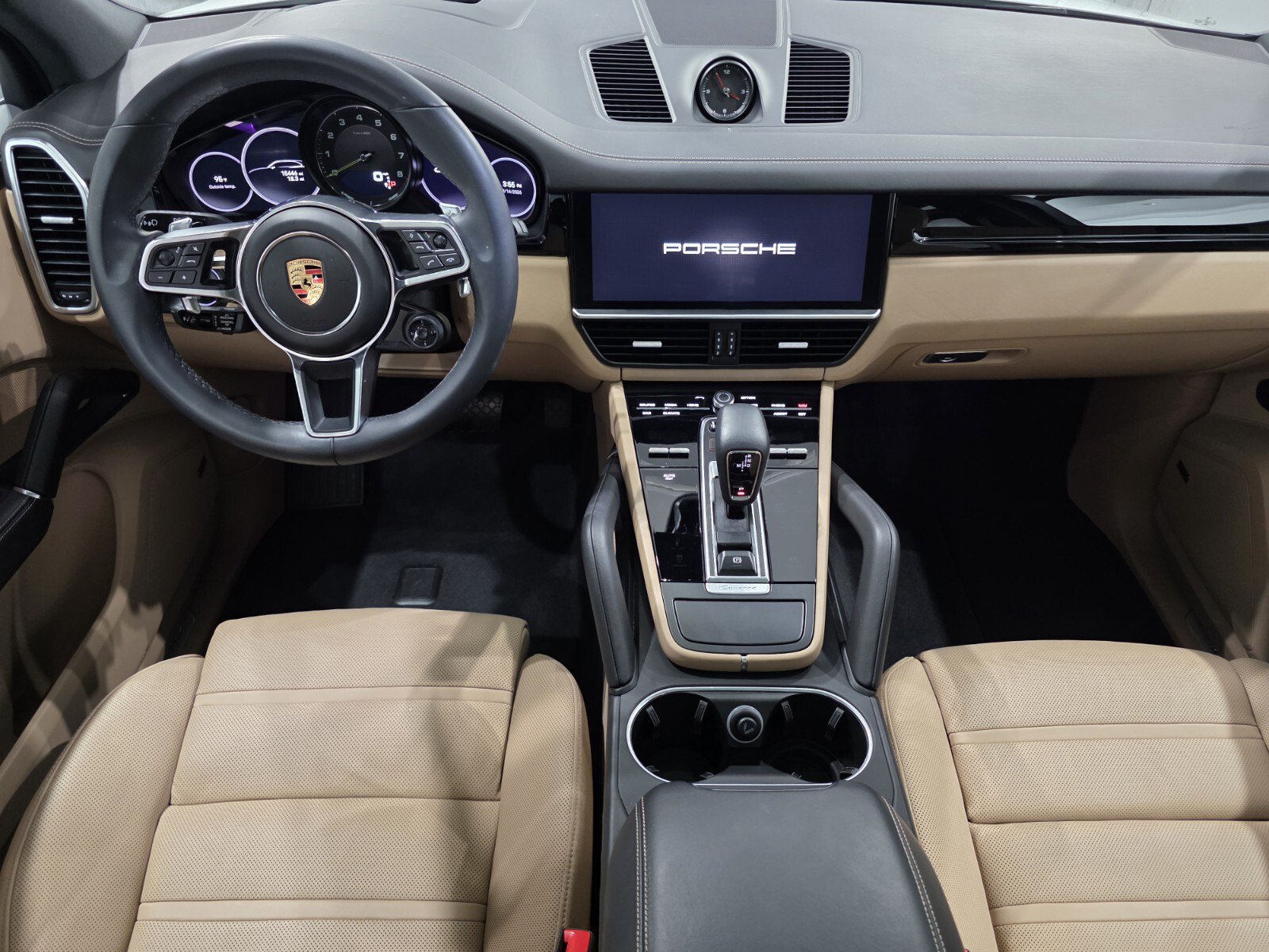 Used 2023 Porsche Cayenne Platinum Edition AWD/4WD image 10