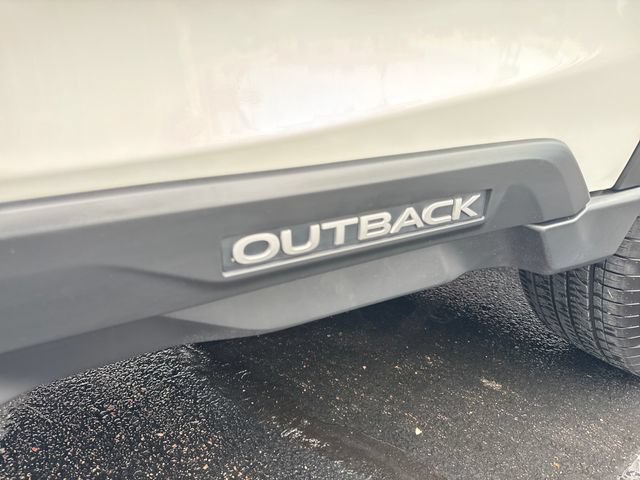 Used 2025 Subaru Outback Limited AWD/4WD image 35