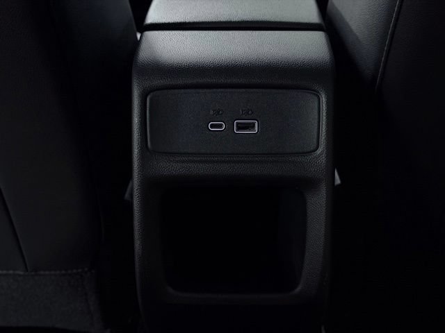 Used 2025 Chevrolet Trax LT w/ LT Convenience Package FWD image 20