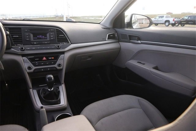 Used 2018 Hyundai Elantra SE image 21