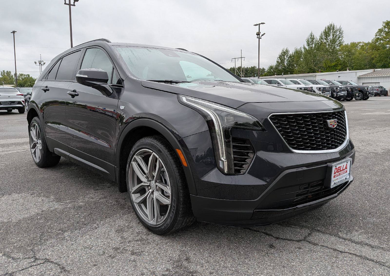 Used 2023 Cadillac XT4 Sport AWD/4WD image 3