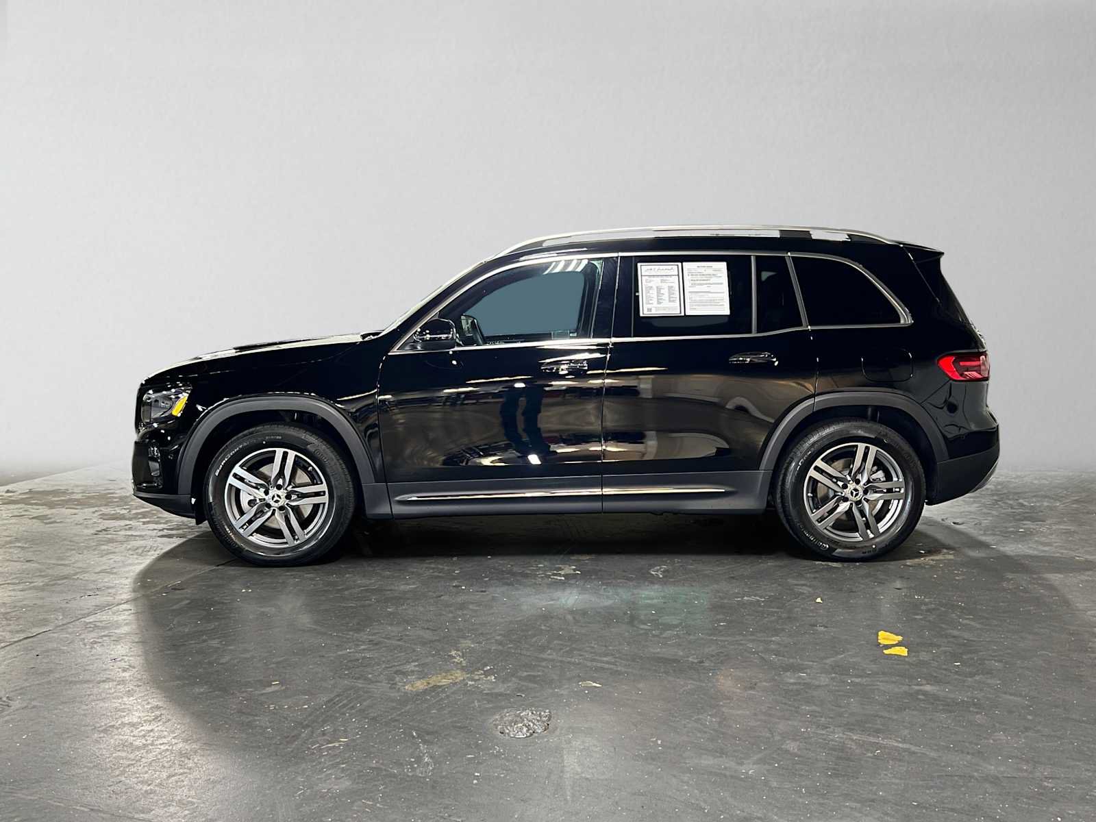 Certified 2026 Mercedes-Benz GLB 250 4MATIC image 6