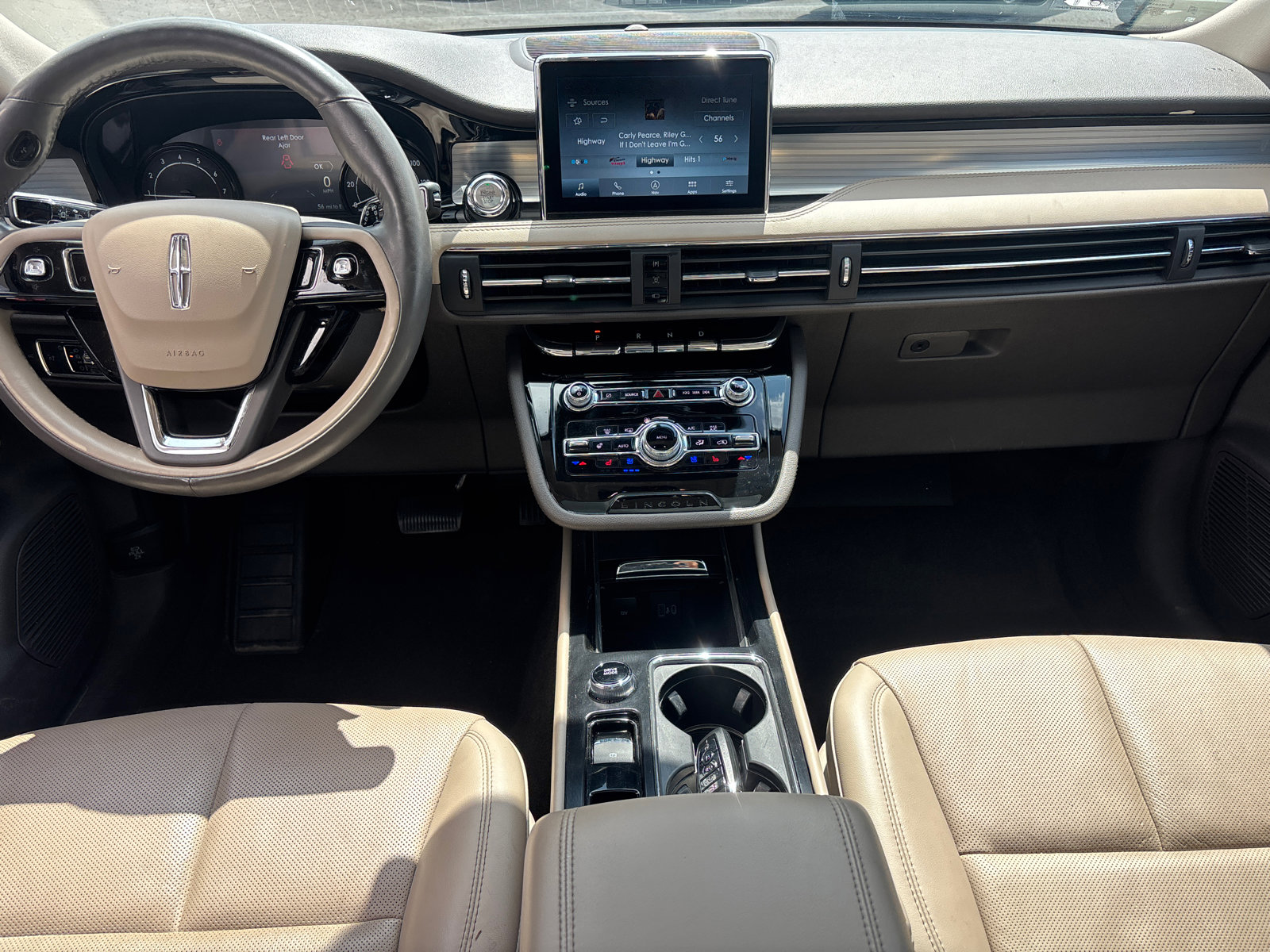 Used 2022 Lincoln Corsair AWD w/ Premium Package image 28