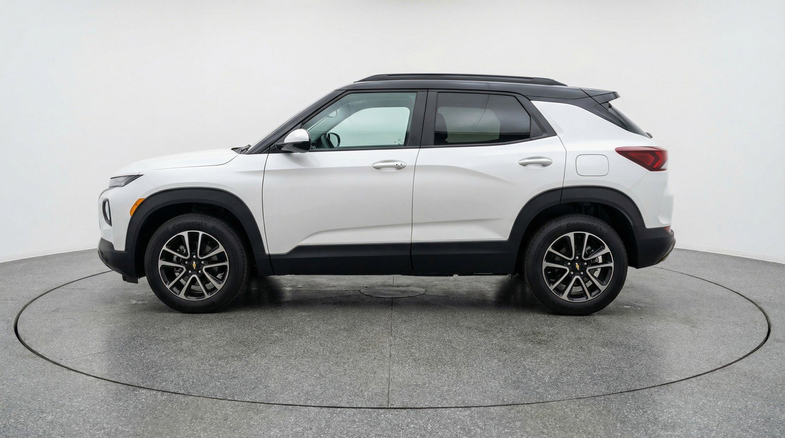 Used 2025 Chevrolet TrailBlazer LT image 5