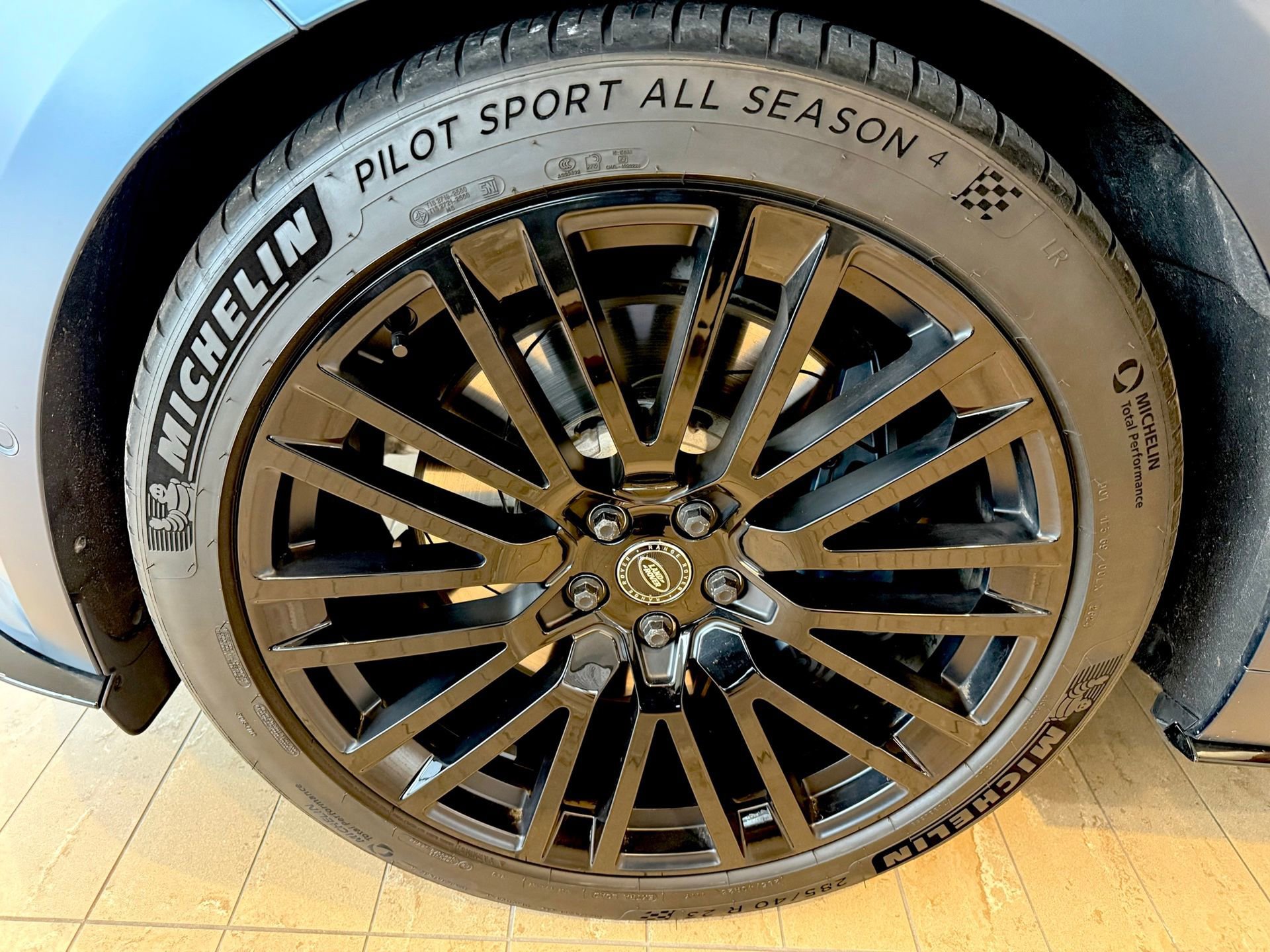 Used 2025 Land Rover Range Rover Sport SV Edition Two image 44