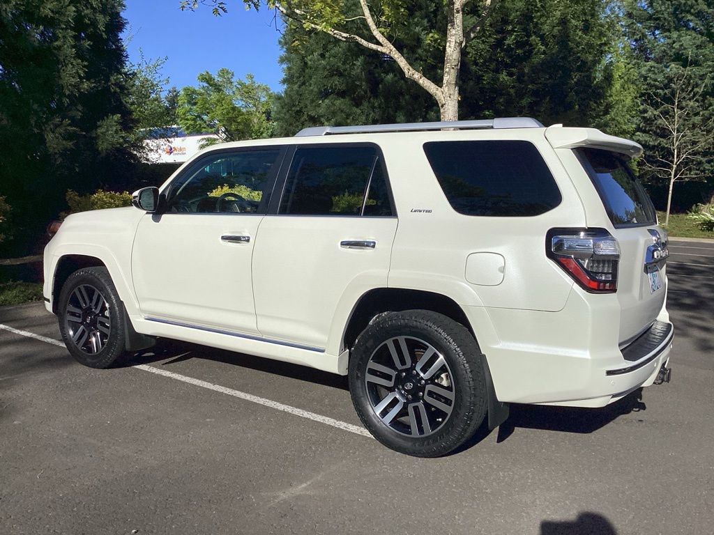 Used 2018 Toyota 4Runner Limited AWD/4WD image 9