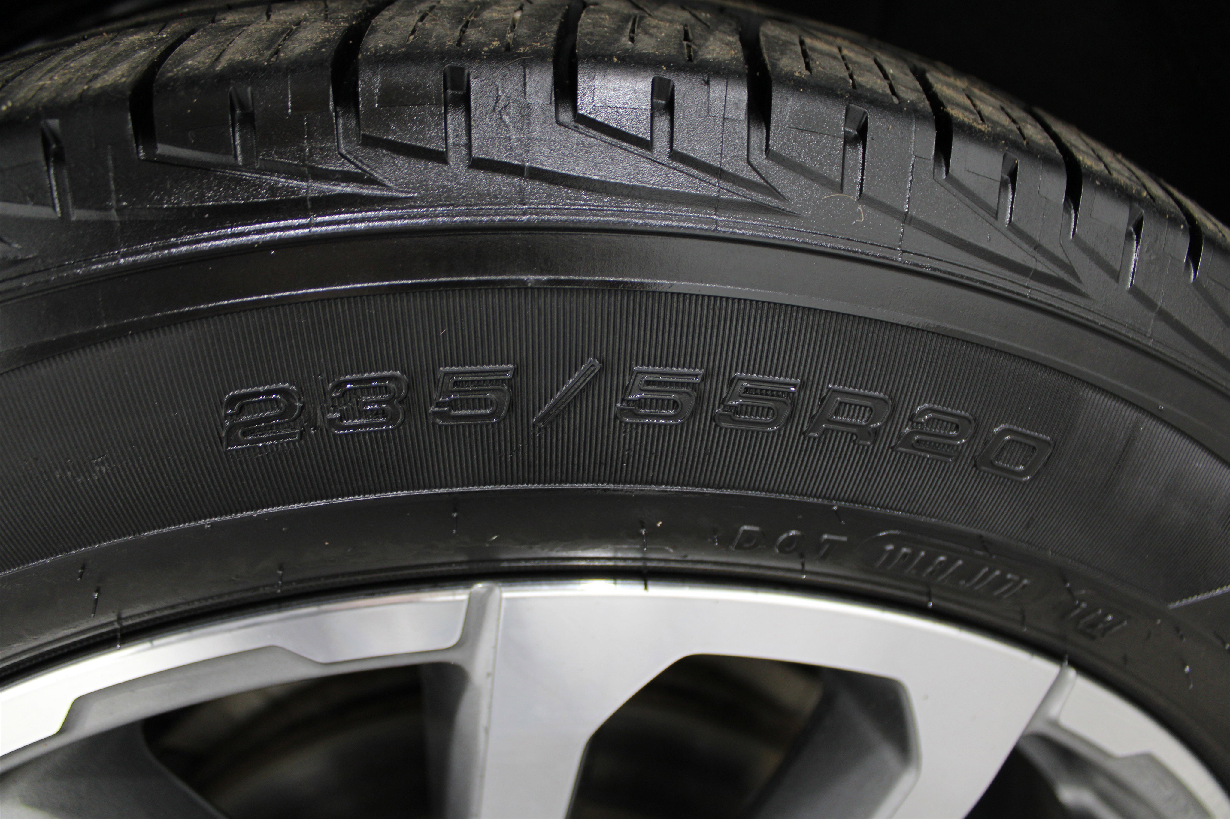 Used 2020 GMC Acadia Denali w/ Trailering Package image 48