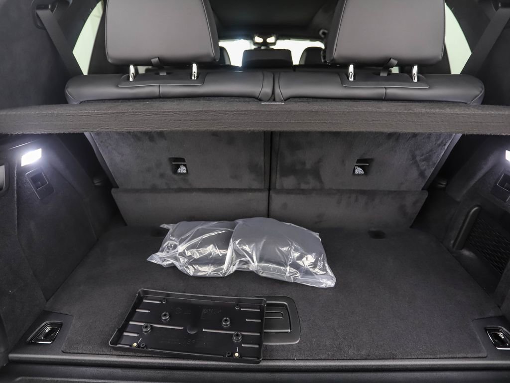 Used 2026 BMW X7 xDrive40i w/ M Sport Package image 26