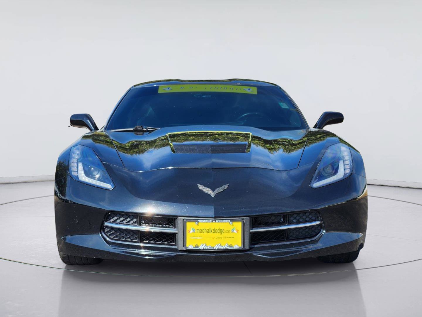 Used 2019 Chevrolet Corvette Stingray Coupe w/ 1LT RWD image 2