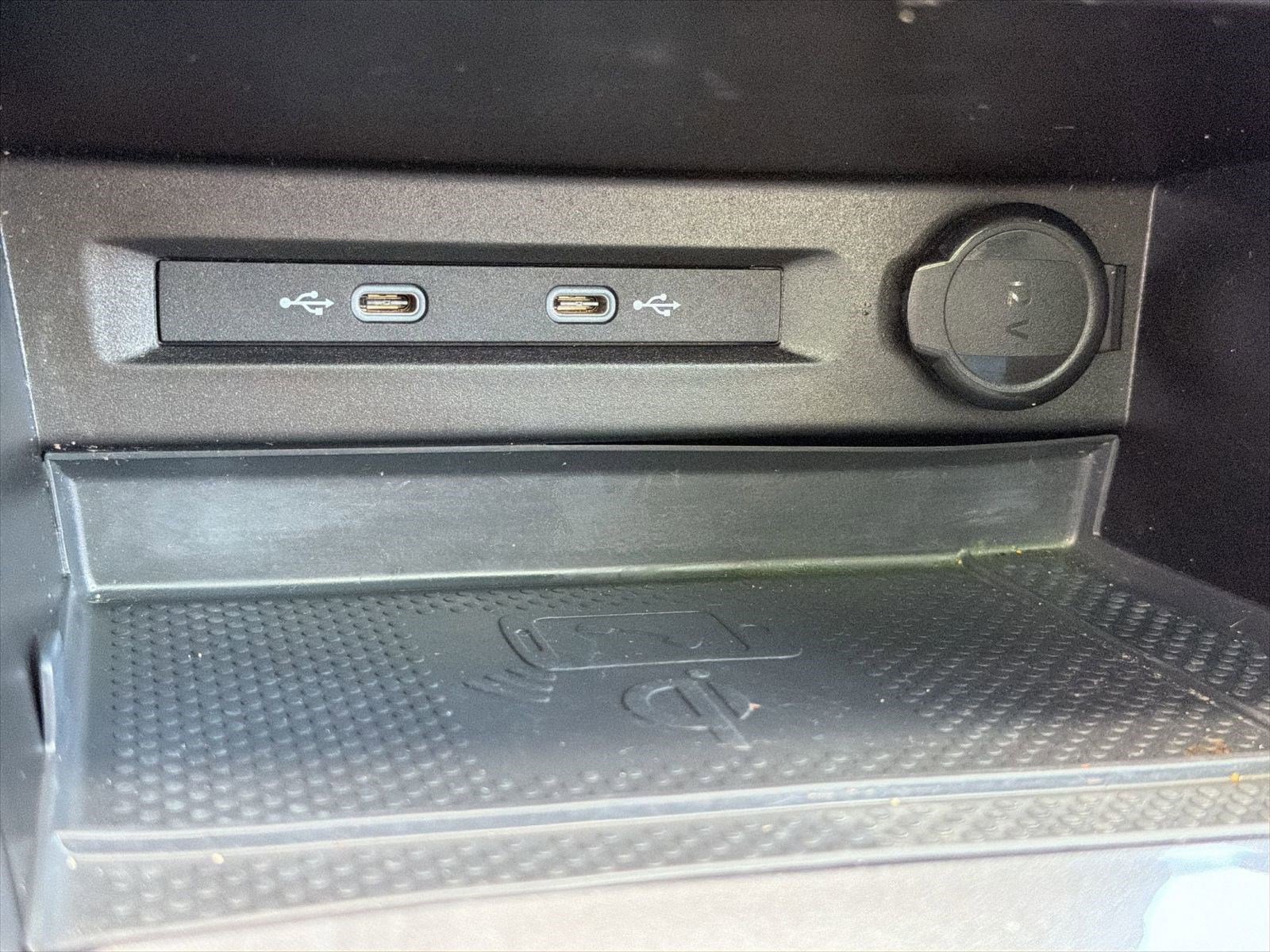 Used 2023 Volkswagen Tiguan SE R-Line image 27