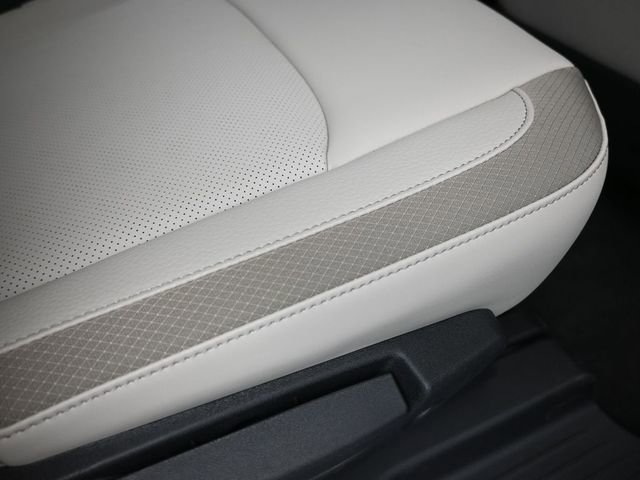 New 2026 Nissan Pathfinder SL image 36