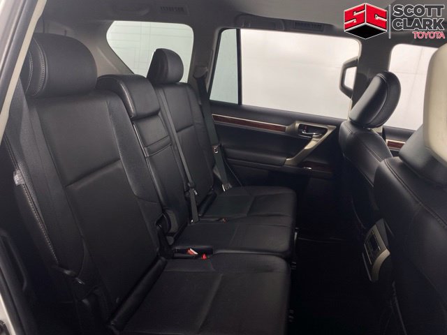 Used 2014 Lexus GX 460 w/ Premium Package AWD/4WD image 17