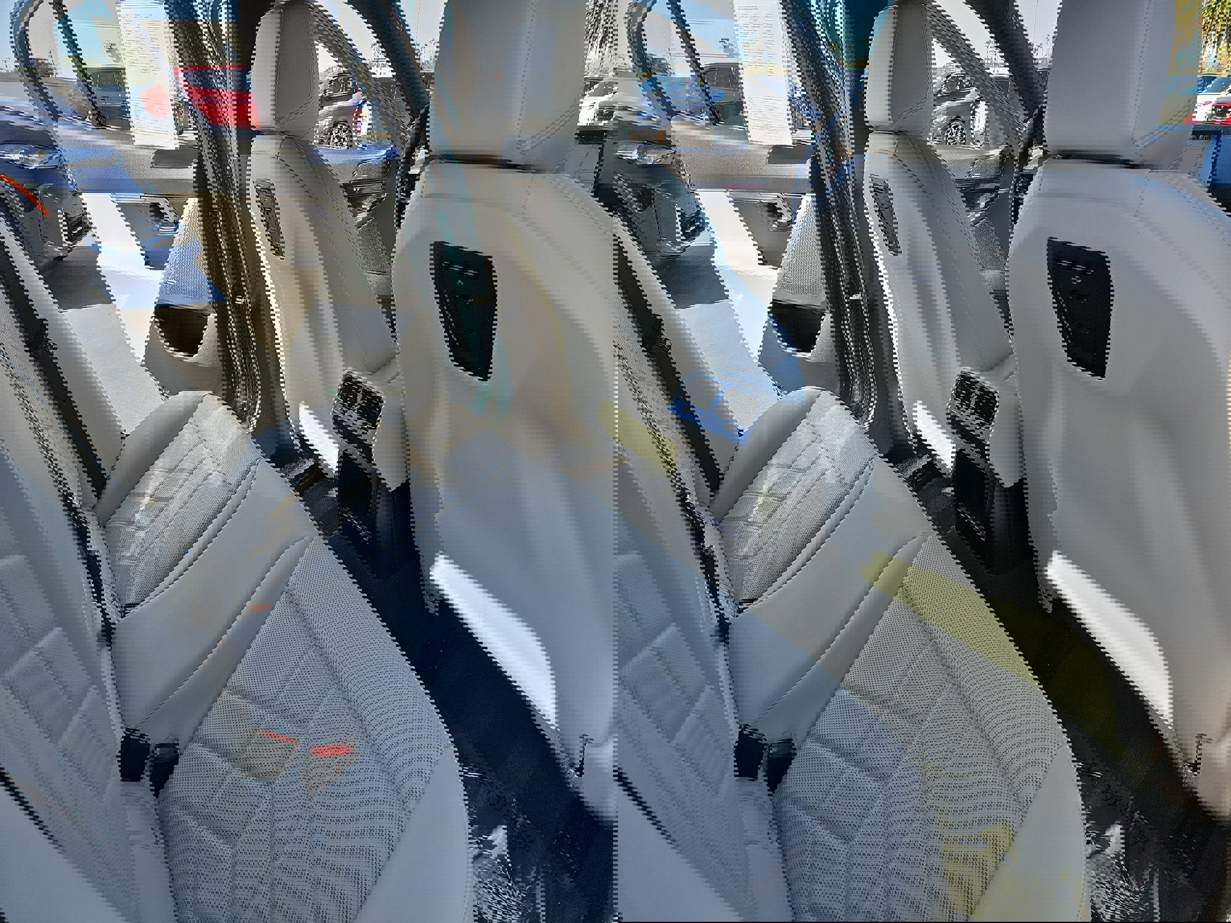 Used 2025 BMW i5 eDrive40i image 11