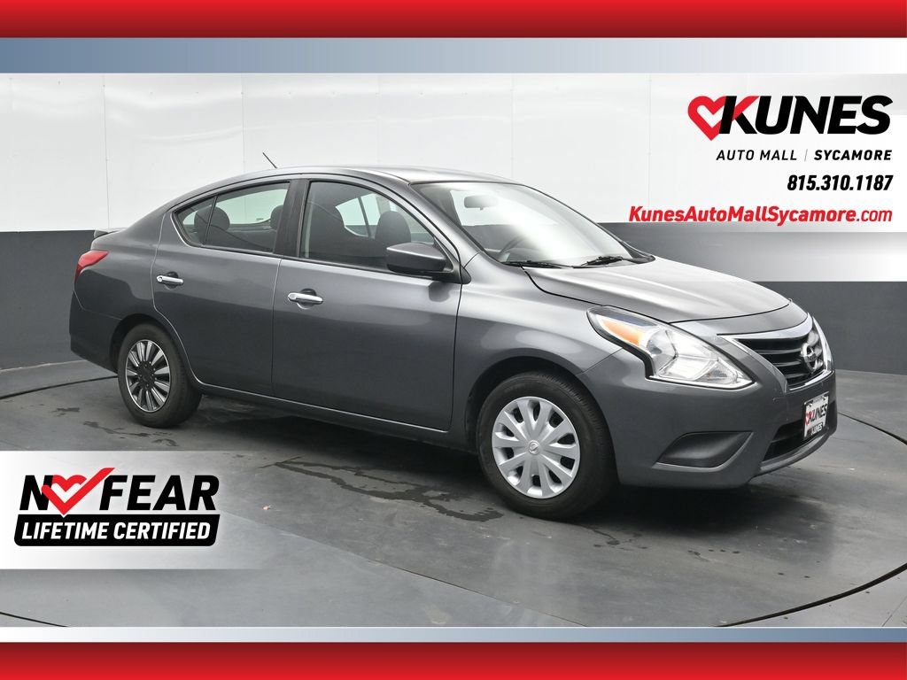 Used 2019 Nissan Versa SV FWD image 1
