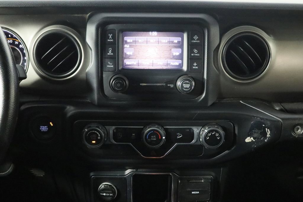 Used 2019 Jeep Wrangler Unlimited Sport image 22