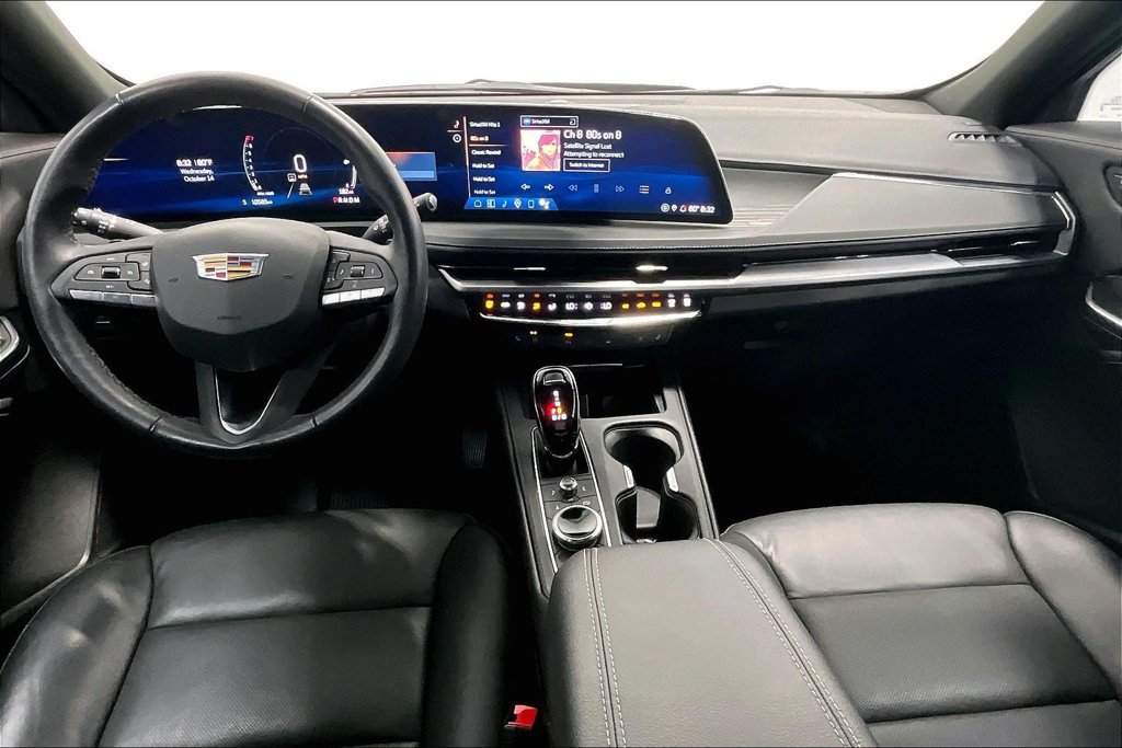 Used 2024 Cadillac XT4 Premium Luxury FWD image 18