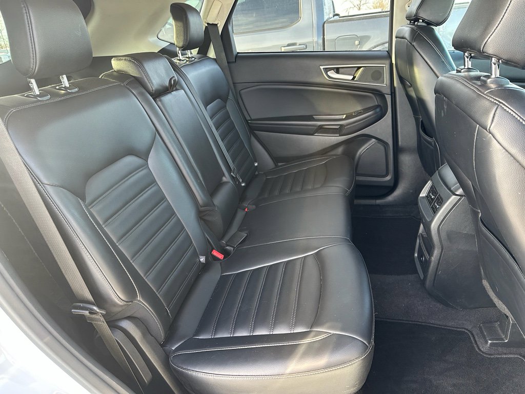 Used 2023 Ford Edge SEL image 15