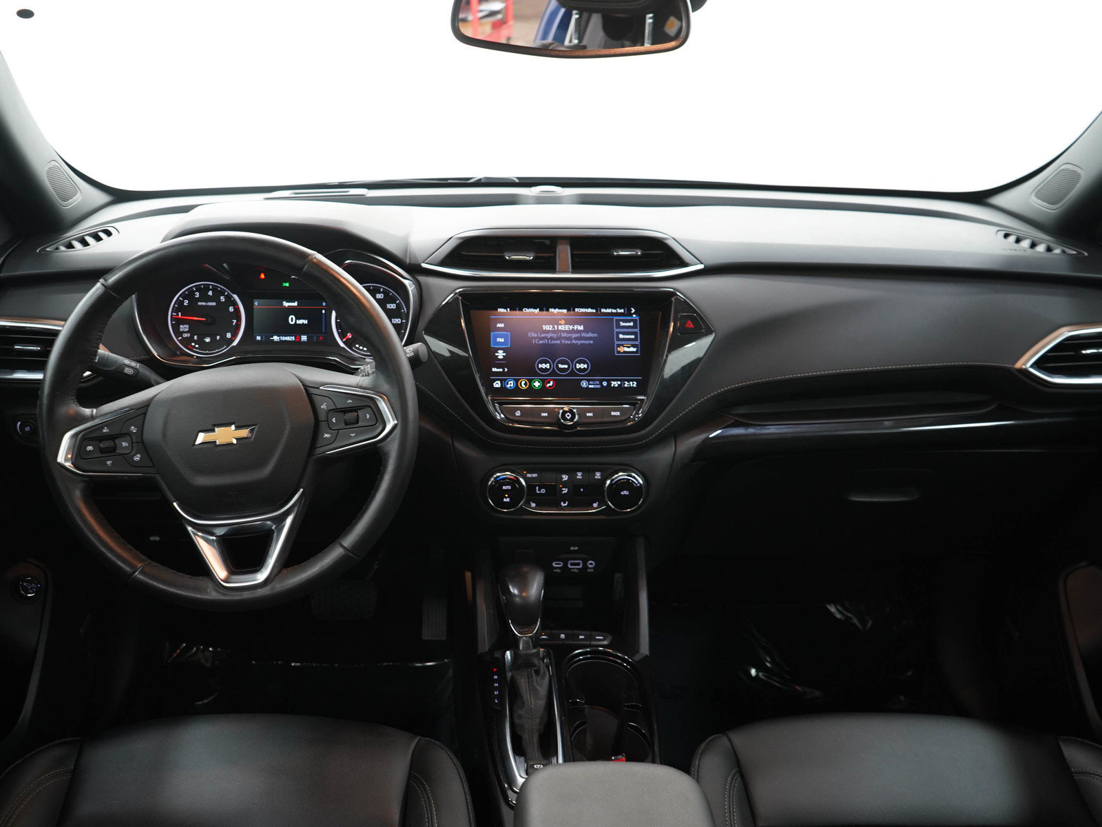 Used 2022 Chevrolet TrailBlazer ACTIV w/ Sun and Liftgate Package AWD/4WD image 16