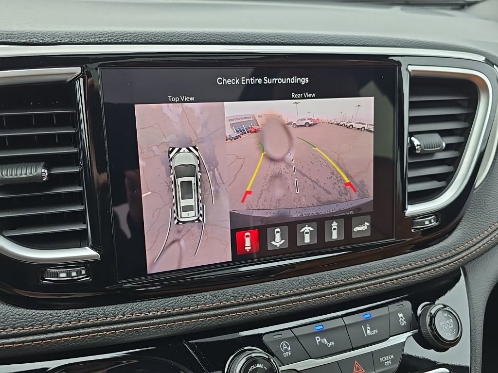 New 2026 Chrysler Pacifica Pinnacle FWD image 5