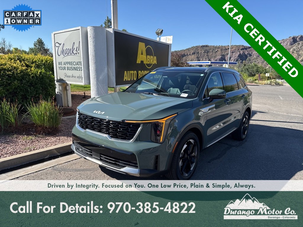 Certified 2025 Kia Sorento EX w/ EX Panoramic Sunroof Package