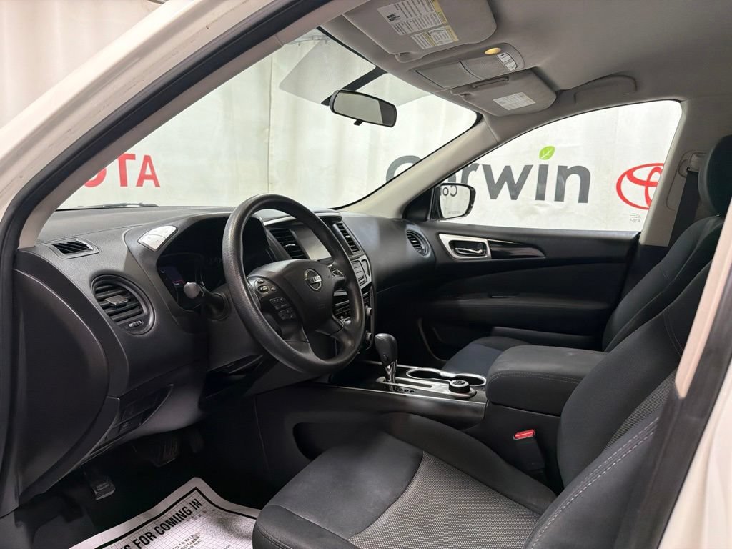 Used 2017 Nissan Pathfinder S AWD/4WD image 25