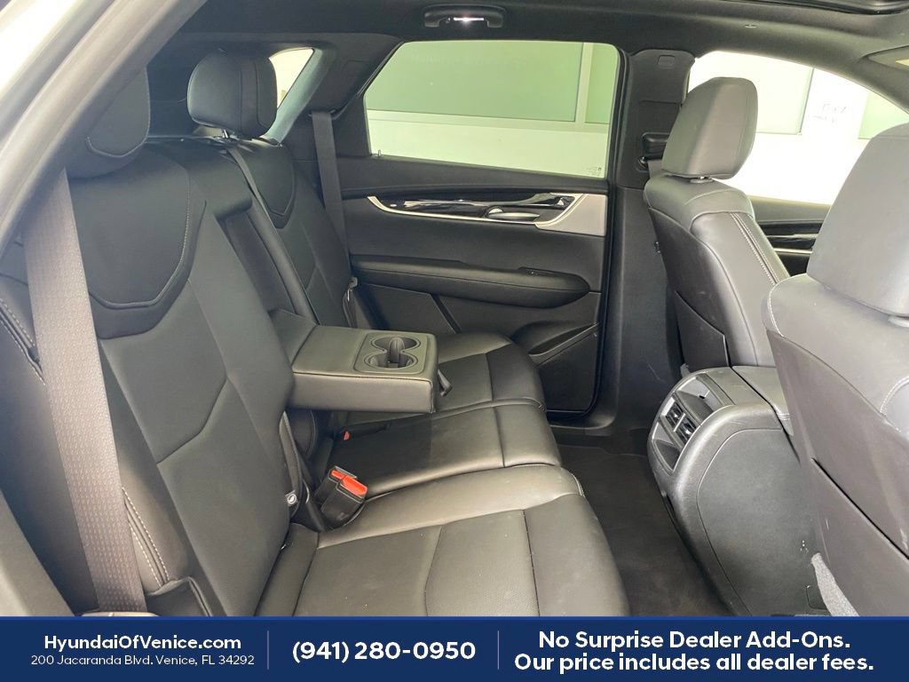 Used 2025 Cadillac XT5 Premium Luxury FWD image 24