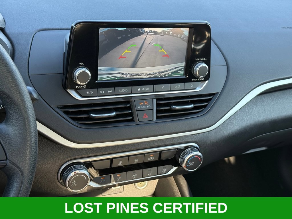 Used 2024 Nissan Altima 2.5 S FWD image 16