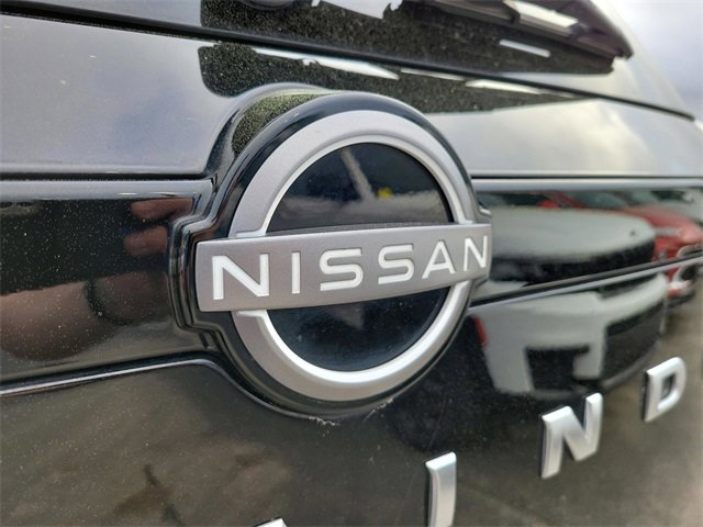 Used 2025 Nissan Pathfinder SV image 35