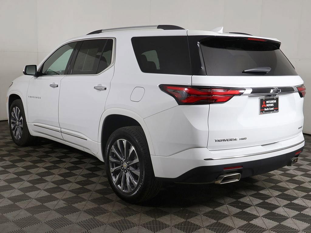 Used 2023 Chevrolet Traverse Premier AWD/4WD image 14