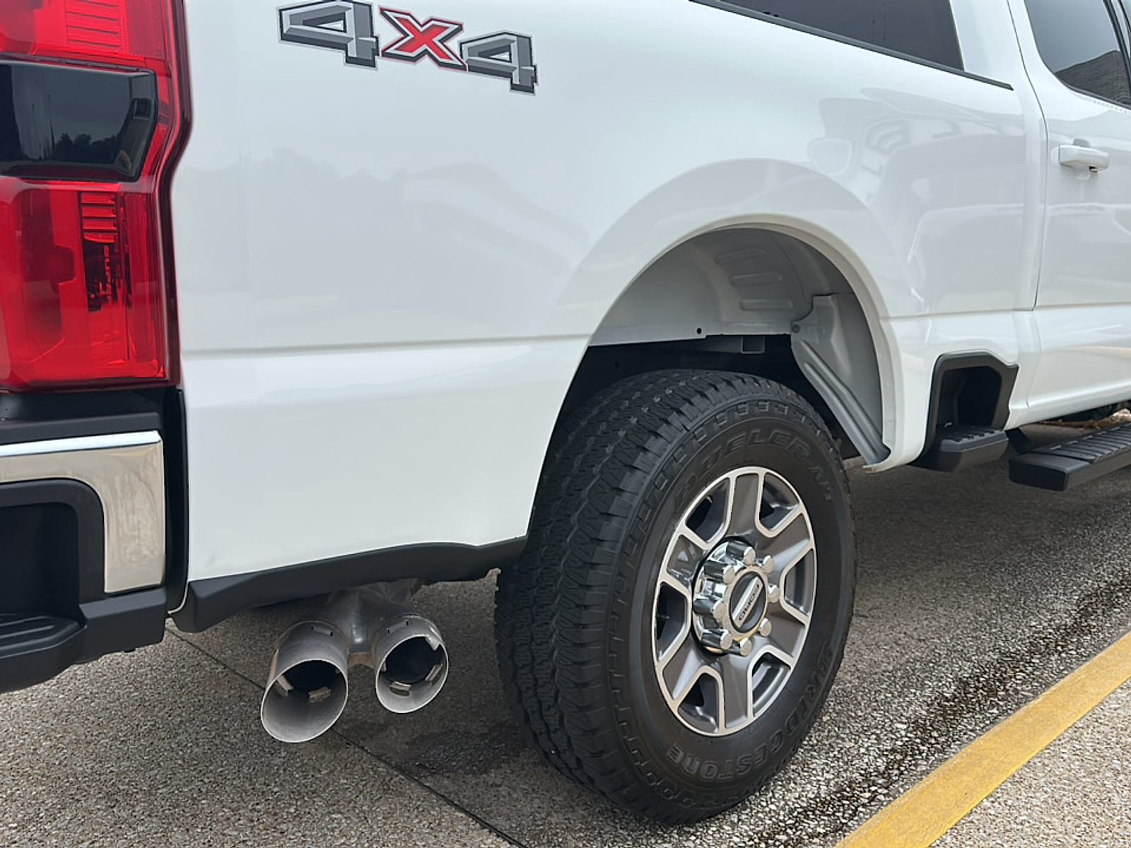 Used 2024 Ford F250 Lariat AWD/4WD image 12