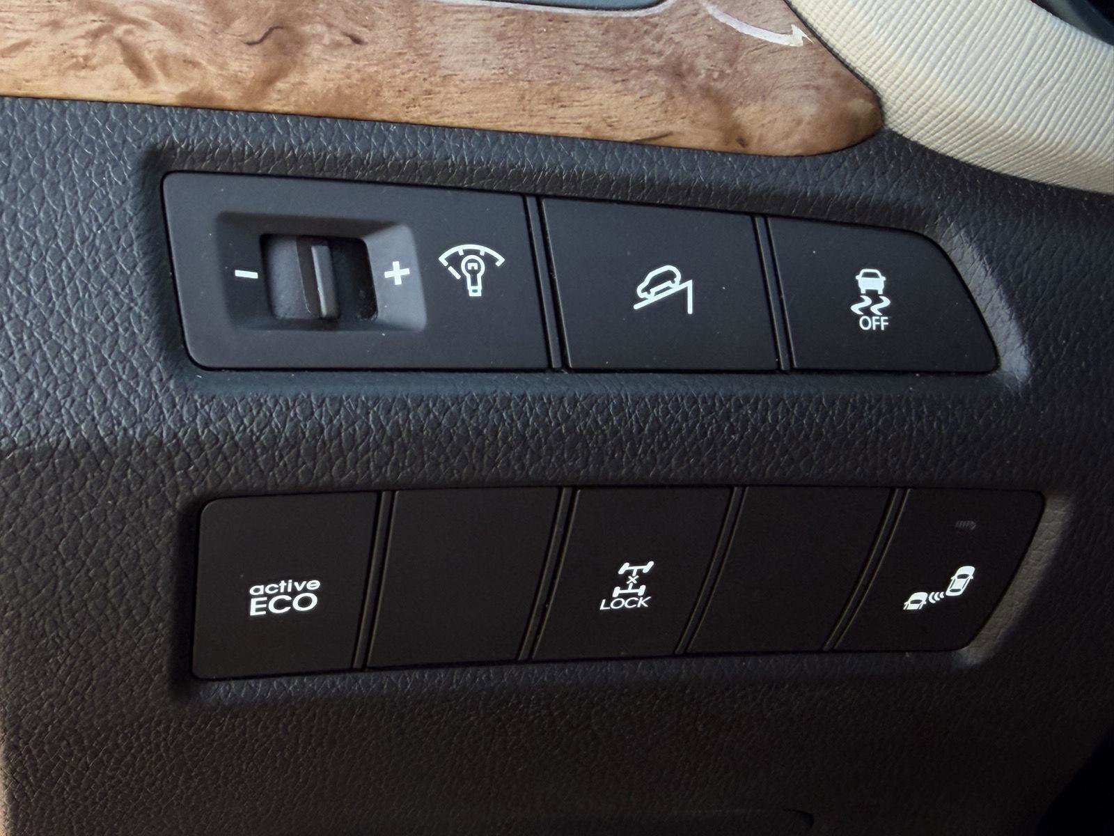 Used 2016 Hyundai Santa Fe Sport w/ Option Group 03 image 20