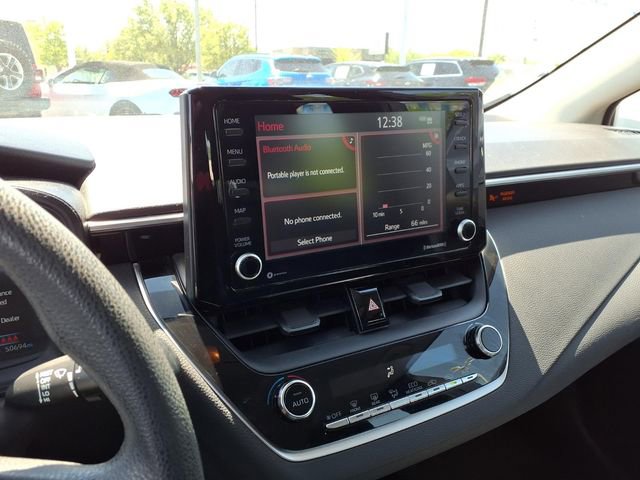 Used 2022 Toyota Corolla LE image 10