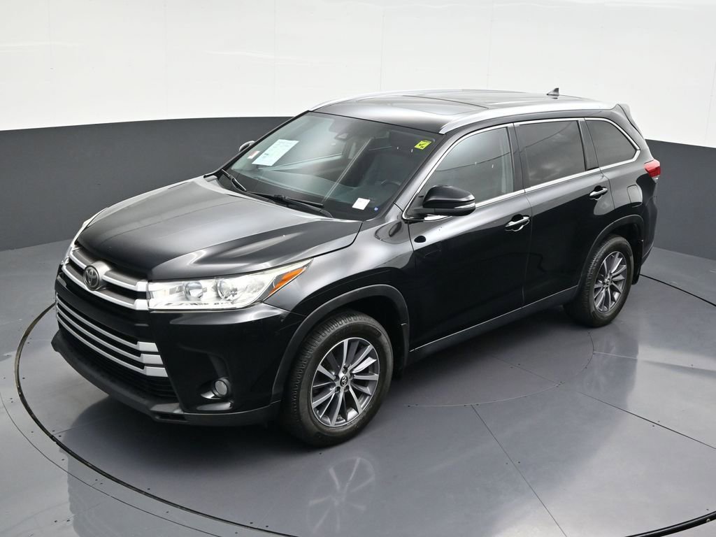 Used 2019 Toyota Highlander XLE image 16