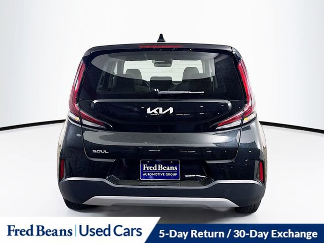 Used 2023 Kia Soul LX image 6